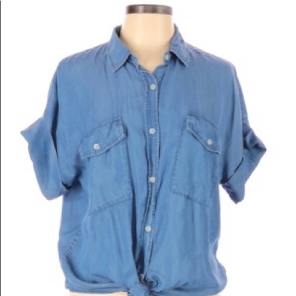 Thread & Supply Soft Blue Top sz L